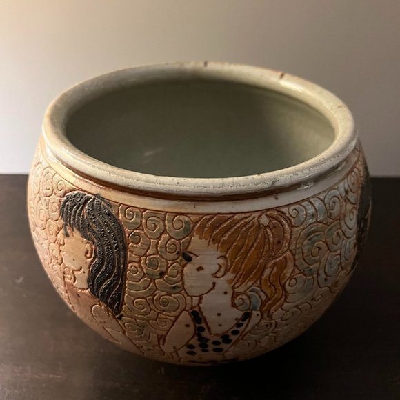 Willam C. Alexander Terra Sigillata Studio Pottery Bowl With Images of Children - Picture 5 of 10